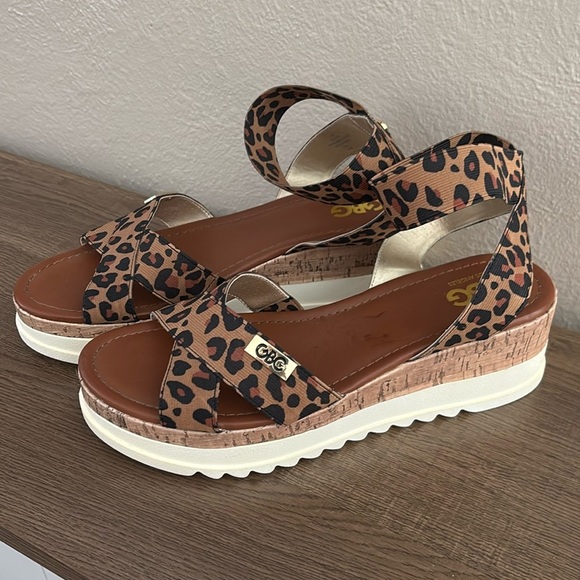 Women’s GBG Los Angeles Platform Sandals, Animal Print, Size 11 - Picture 1 of 9